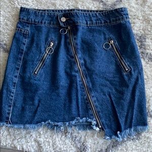 Zippered jean mini skirt